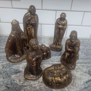 vintage Large  Designer Gold Bronze Wax 7 Piece Nativity Set ~
